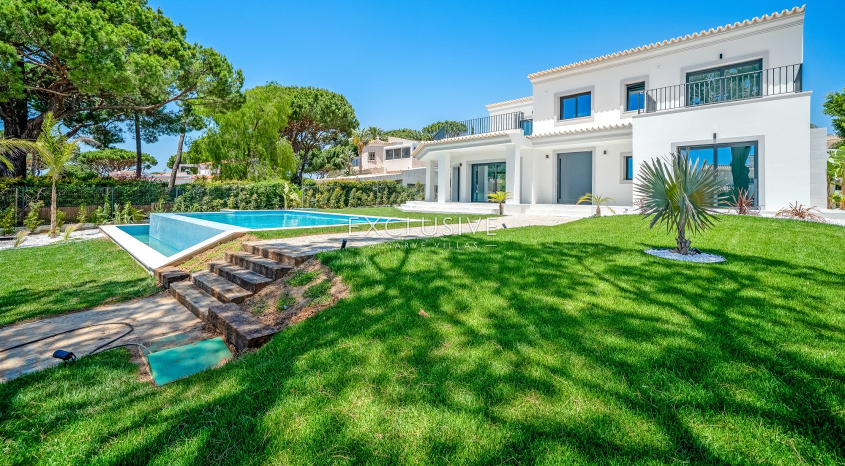 4-Bedroom Luxury Villa – Fully Renovated in Vilamoura — photo 1