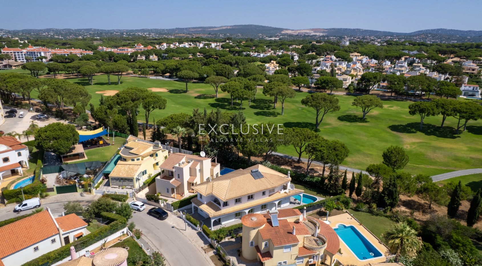 Buy a Frontline Golf Villa in Vilamoura Old Village