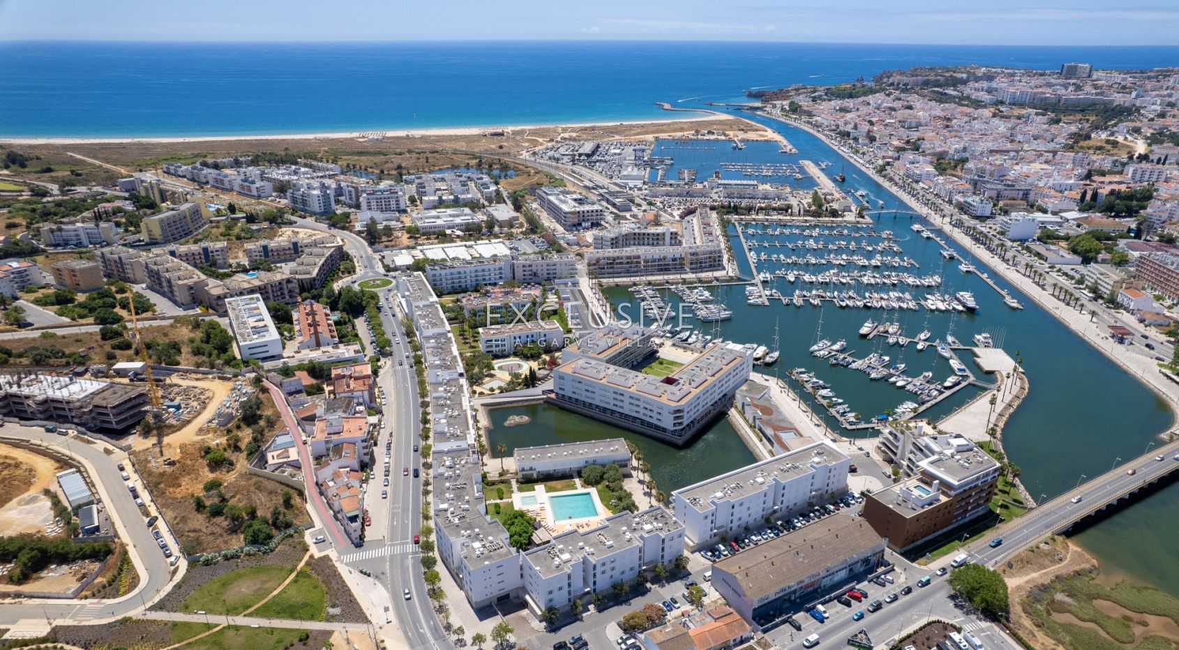 Beautifully Renovated 2 Bedroom Apartment in Dom Manuel,  for sale Lagos Marina